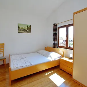 Pansion Marta Guest house Bibinje